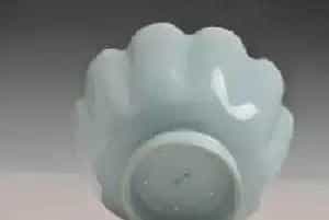 汝窑莲花式温碗