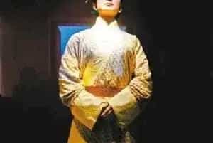 揭马王堆汉墓千年女尸 不腐之谜：深埋密封