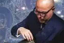 这两件文物瑰宝为啥这么值钱
