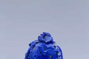 青金石雕瓜蝶鼻烟壶 - 故宫生活器具类藏品