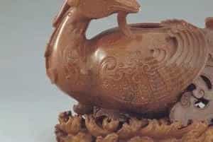 金星玻璃天鸡式水盂 - 故宫玻璃器藏品