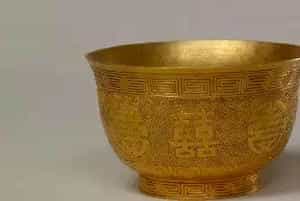 金錾双喜团寿字茶碗 - 故宫金银锡器藏品