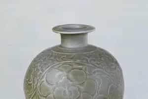 耀州窑青釉刻花瓶 - 故宫陶瓷器藏品