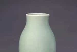 苹果青釉瓶 - 故宫陶瓷器藏品