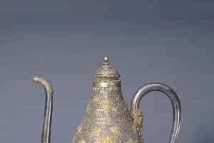 乾隆款银鎏金錾花葫芦式执壶 - 故宫金银锡器藏品