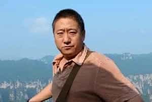 李军良简介(油画家 版画家)北京