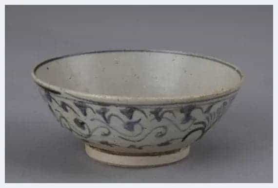 鉴赏：清代云南青花瓷器特点论略_第10张
