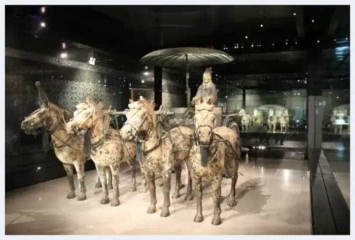 “裸展”兵马俑的弊端_第1张