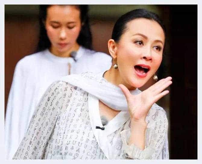 打开TA的珠宝盒:"女王典范"刘嘉玲的气质如何修炼?_第11张