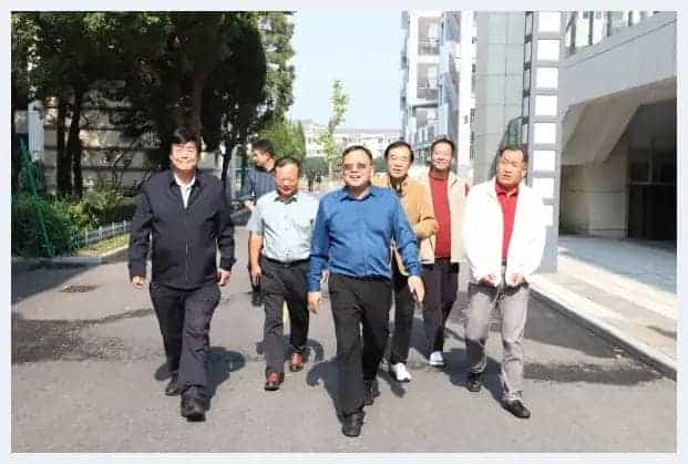 诗书画名家进校园 翰墨飘香助推成长_第5张