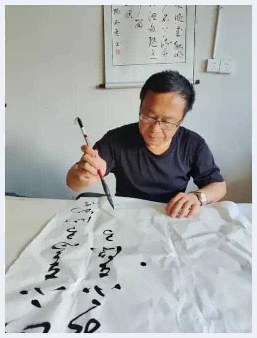 第二届“鸿儒杯”海峡两岸书画大赛专家评审名单揭晓_第15张