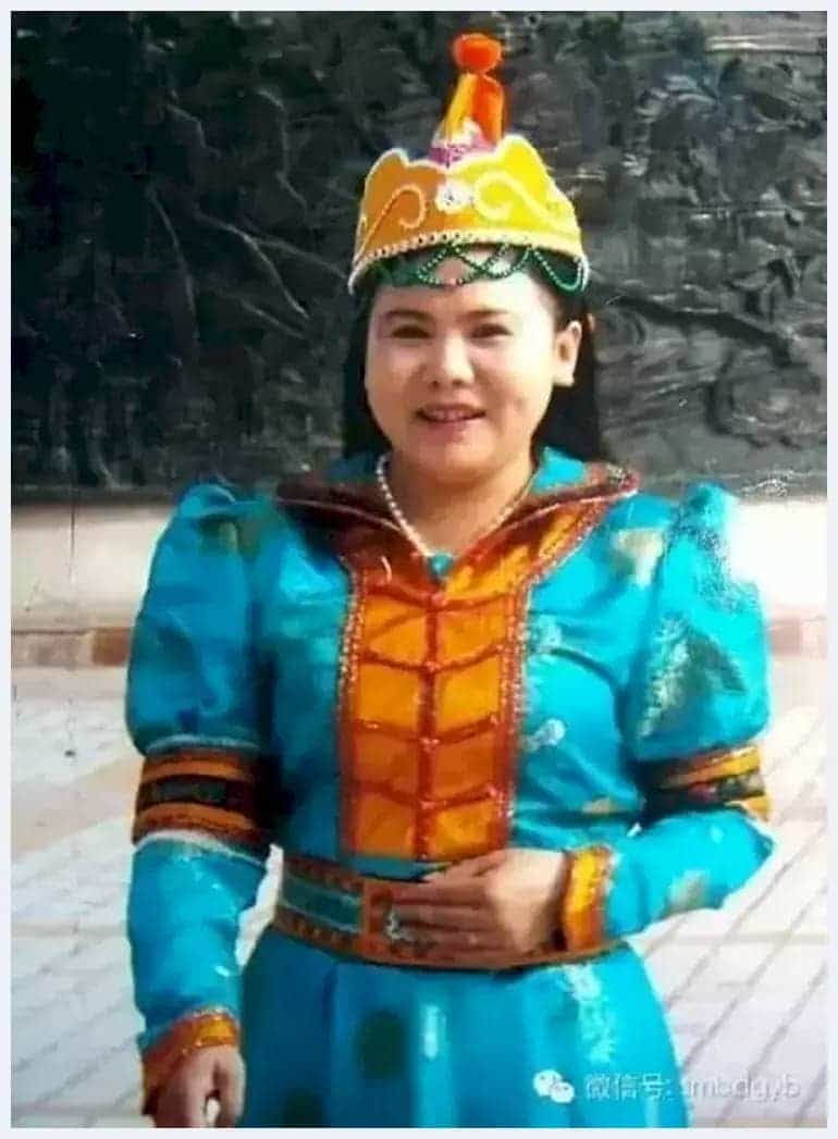思勤高娃荣获纪念毛泽东诞辰127周年北京青少年书法展成人组金奖_第15张