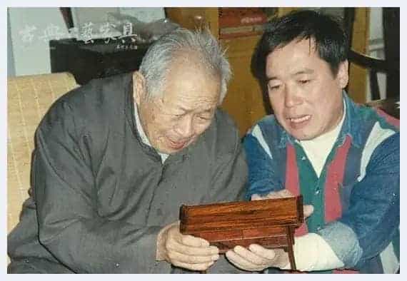 访明式微缩家具制作家阎民怡：七分之一的美_第1张