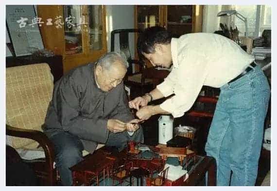 访明式微缩家具制作家阎民怡：七分之一的美_第2张