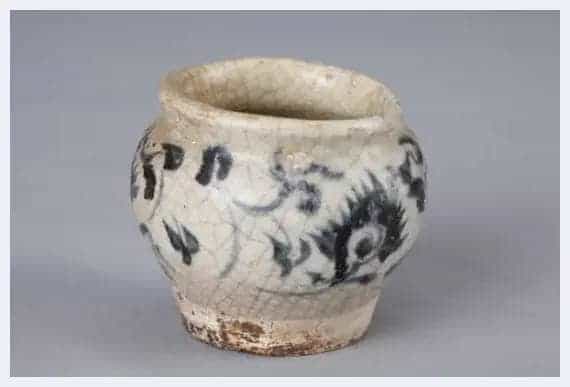 鉴赏：清代云南青花瓷器特点论略_第3张