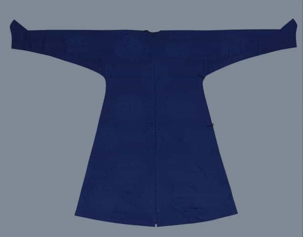蓝色暗花缎常服袍 - 故宫织绣类藏品_第2张
