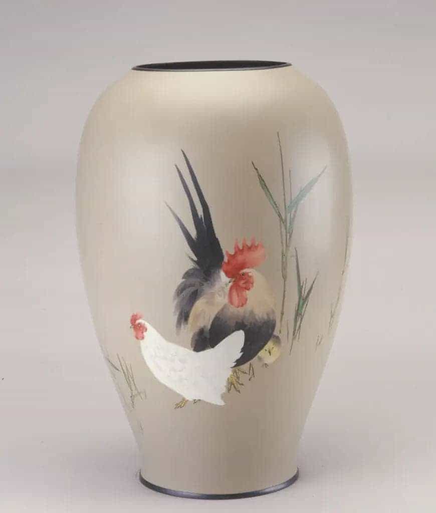 七宝烧灰地疏竹鸡雏坛式瓶 - 故宫珐琅器藏品_第2张