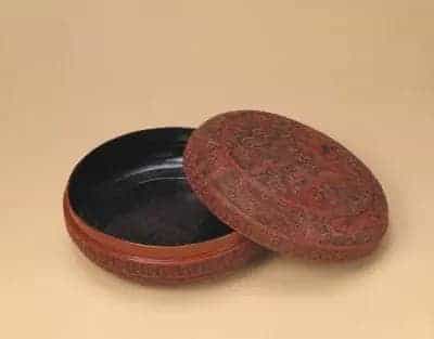 剔彩龙凤纹大圆盒 - 故宫漆器藏品_第2张