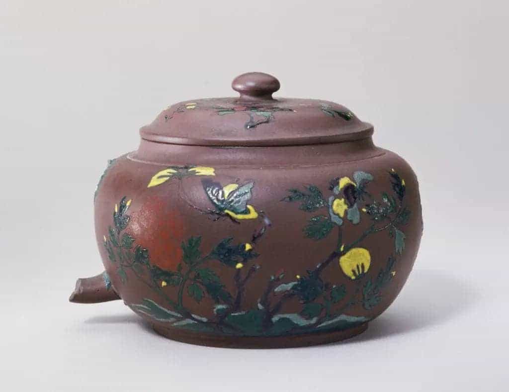 宜兴窑“邵邦祐”款紫砂珐琅彩壶 - 故宫陶瓷器藏品_第1张