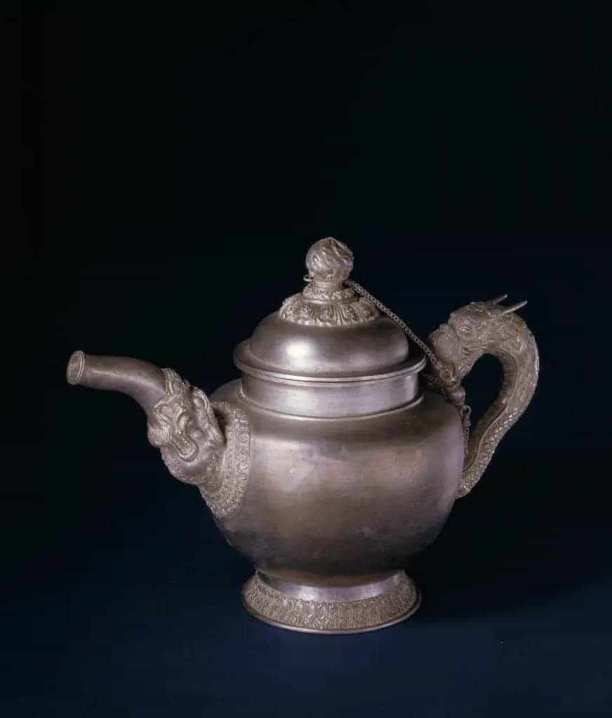 银奶茶壶 - 故宫金银锡器藏品_第1张