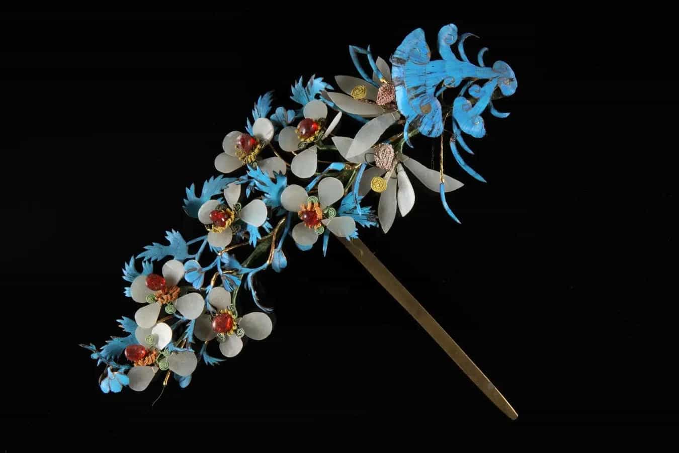 点翠海棠花纹头花 - 故宫首饰类藏品_第1张