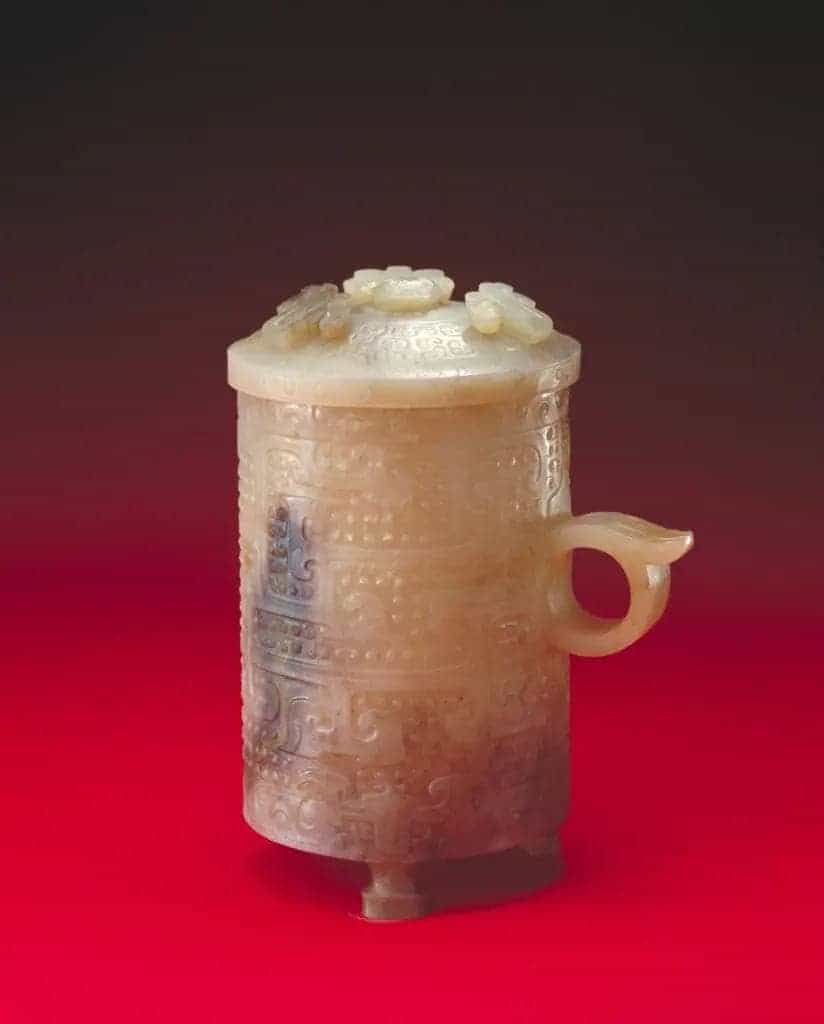 白玉夔凤纹卮 - 故宫玉石器藏品_第1张