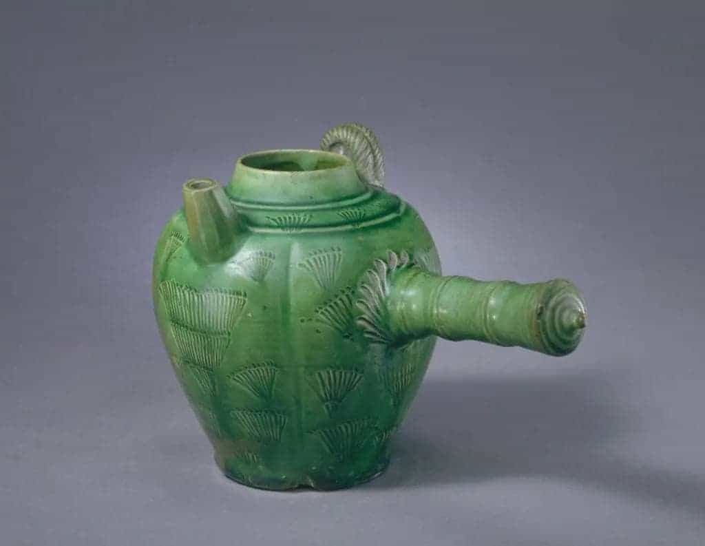绿釉刻划花单柄壶 - 故宫陶瓷器藏品_第1张