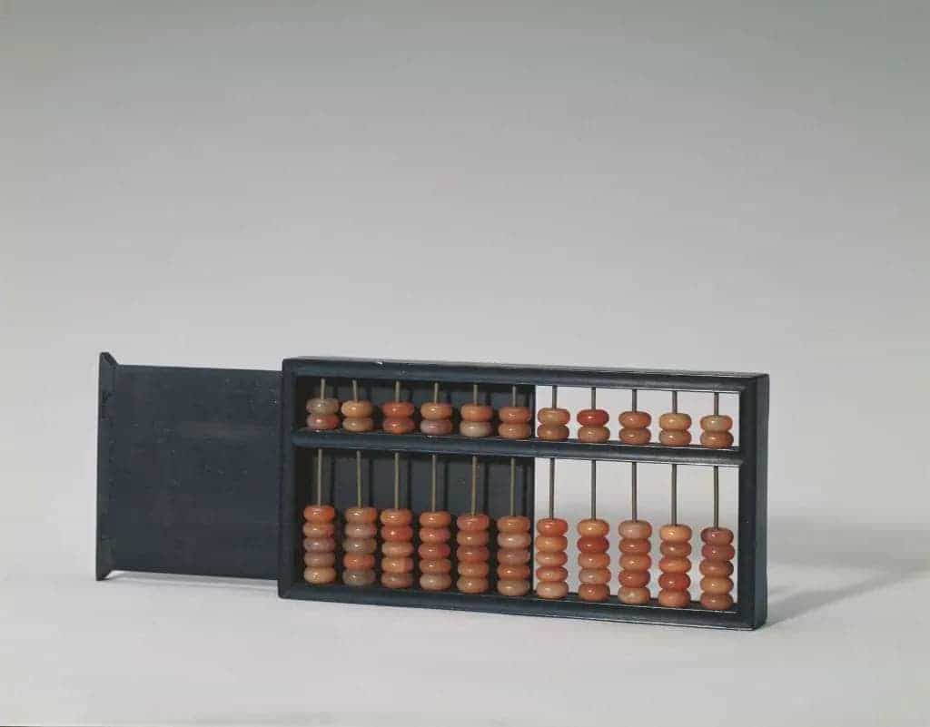 玛瑙子硬木小算盘 - 故宫生活器具类藏品_第1张