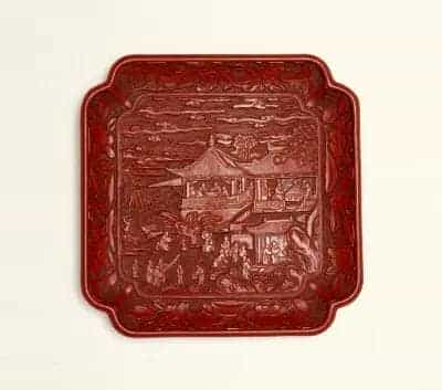 “滇南王松造”剔红文会图委角方盘 - 故宫漆器藏品_第2张