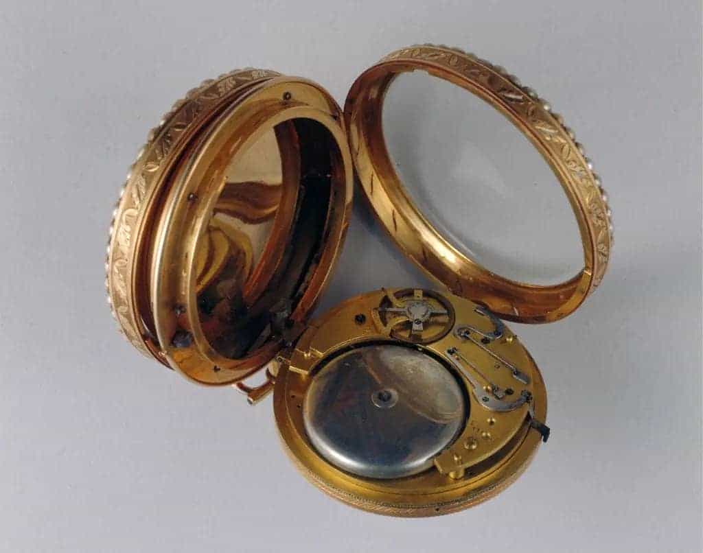 洋金壳嵌珠缘双面活动人物怀表 - 故宫钟表仪器类藏品_第2张