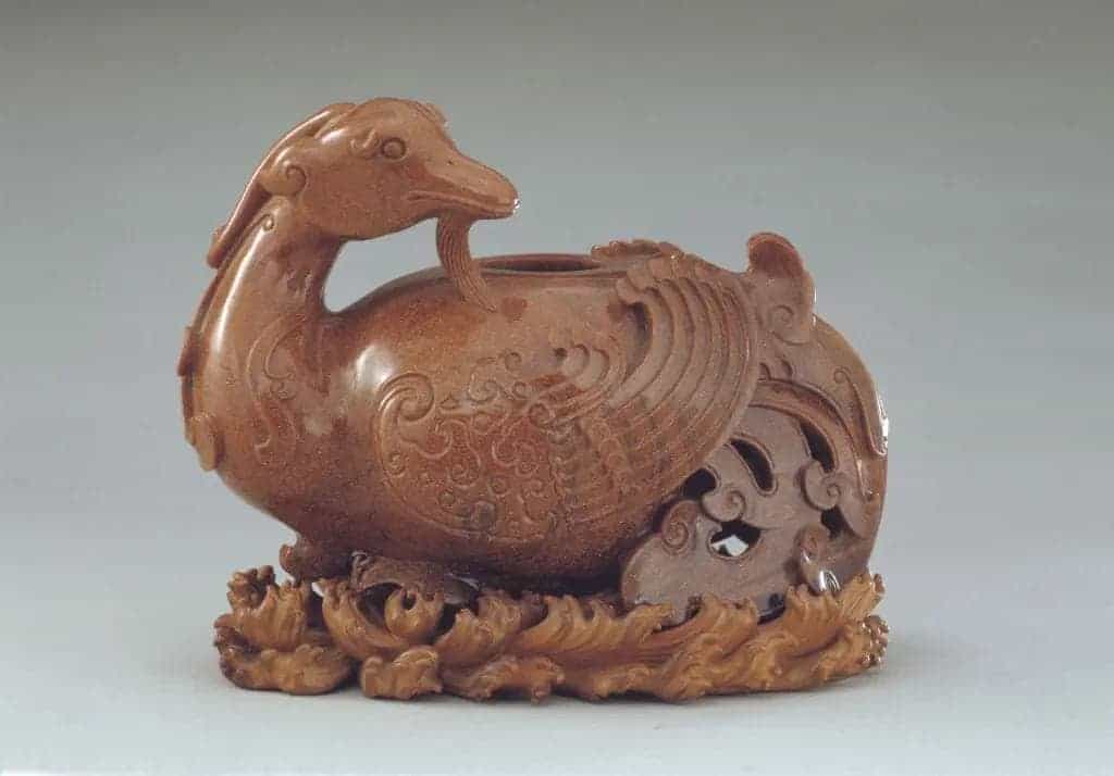 金星玻璃天鸡式水盂 - 故宫玻璃器藏品_第1张