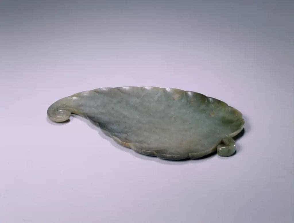 青玉叶式笔掭 - 故宫玉石器藏品_第1张