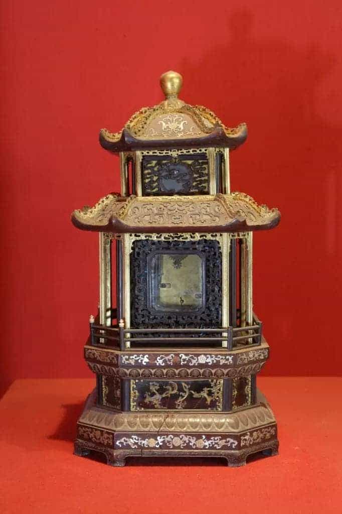 木楼嵌螺钿亭式钟 - 故宫钟表仪器类藏品_第4张