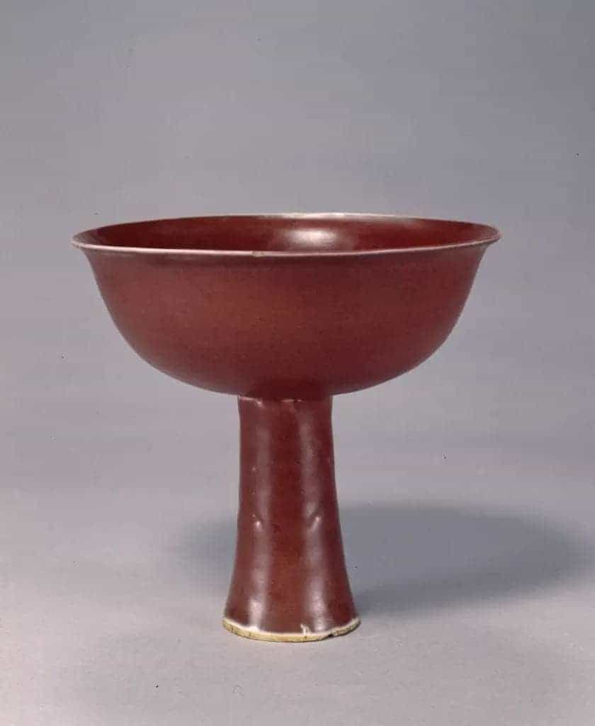 红釉印花云龙纹高足碗 - 故宫陶瓷器藏品_第1张