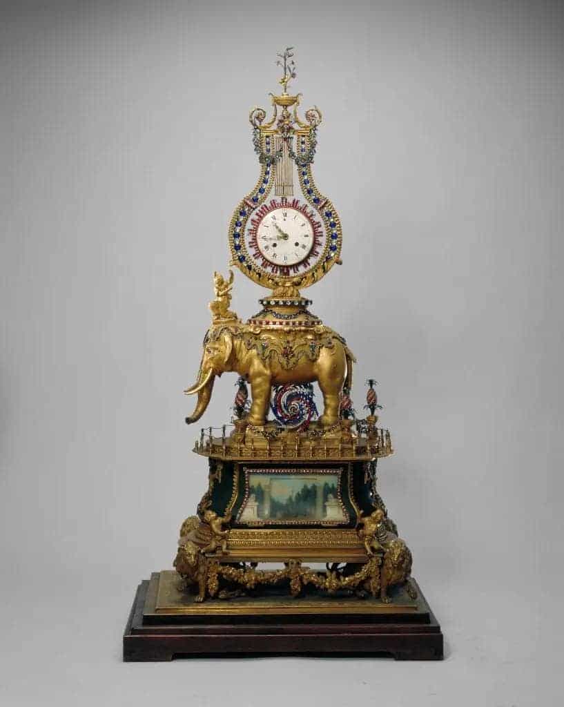 铜镀金象驮琵琶摆钟 - 故宫钟表仪器类藏品_第1张