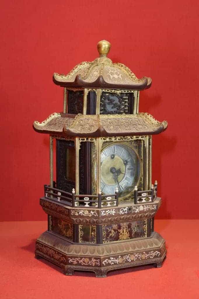 木楼嵌螺钿亭式钟 - 故宫钟表仪器类藏品_第1张