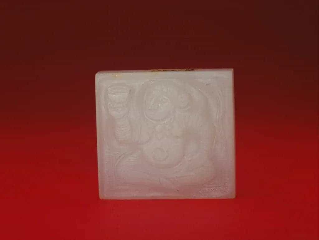 玉饮酒胡人纹带板 - 故宫玉石器藏品_第1张