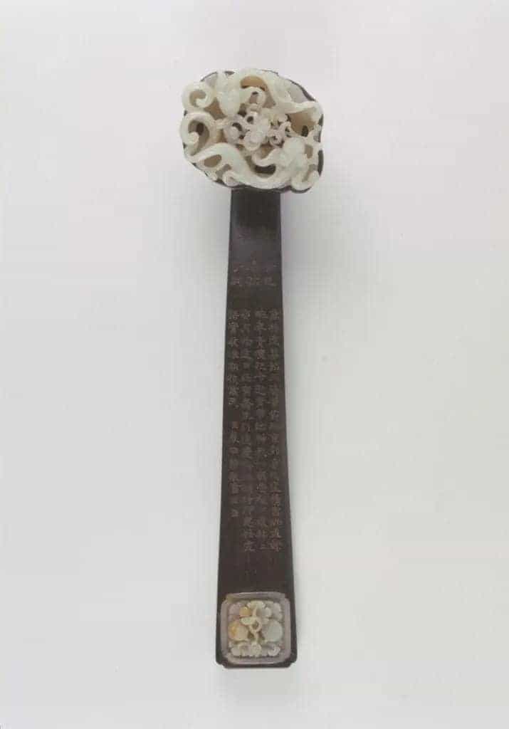 硬木柄刻御制诗青玉两镶如意 - 故宫生活器具类藏品_第2张