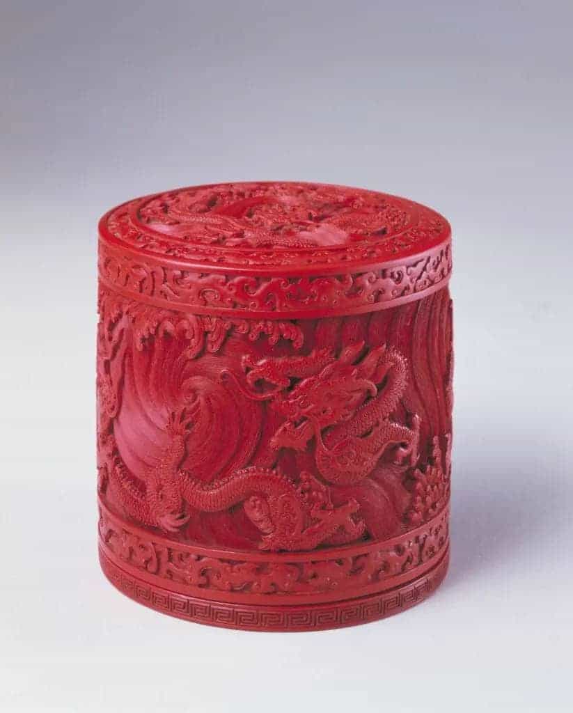 剔红海水游龙纹盒 - 故宫漆器藏品_第1张