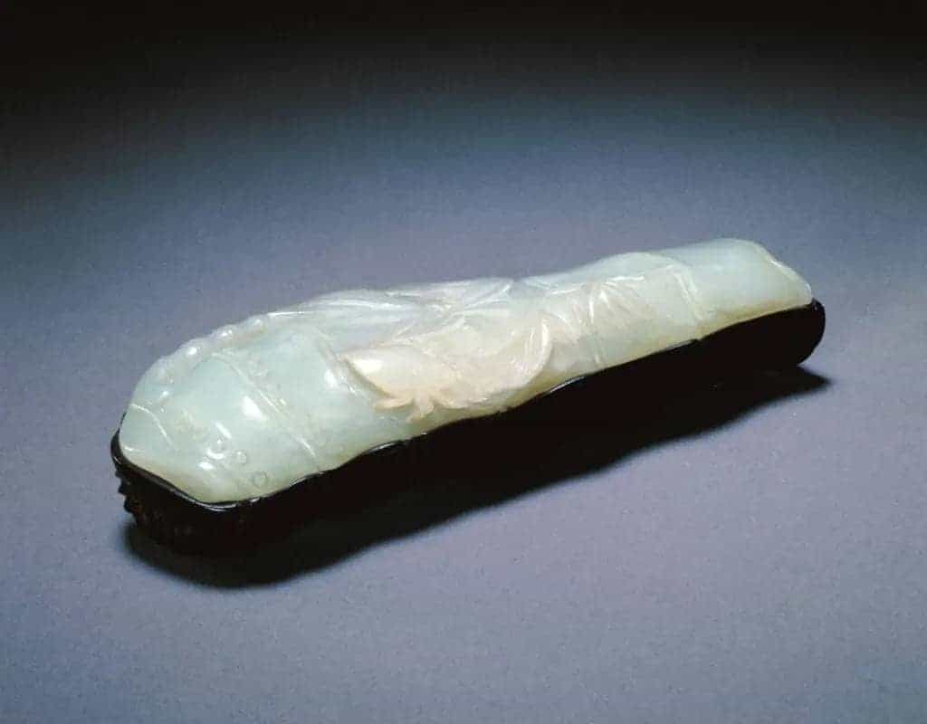 白玉雕竹形臂搁 - 故宫玉石器藏品_第1张