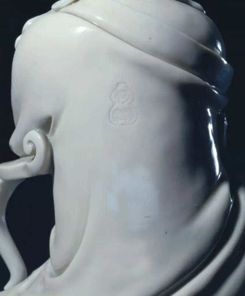德化窑白釉鹤鹿仙人雕像 - 故宫陶瓷器藏品_第4张