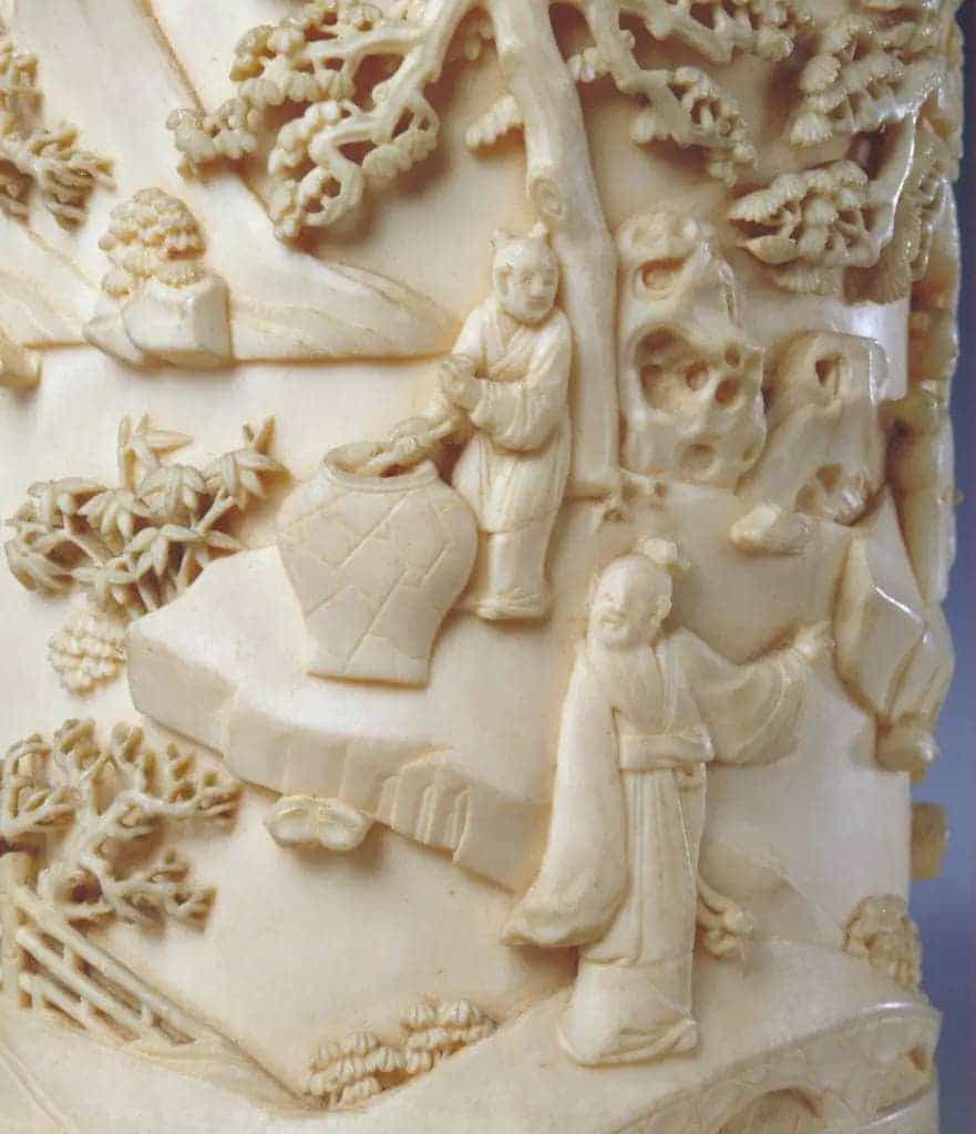 象牙雕松荫高士图笔筒 - 故宫竹木牙角匏类藏品_第4张