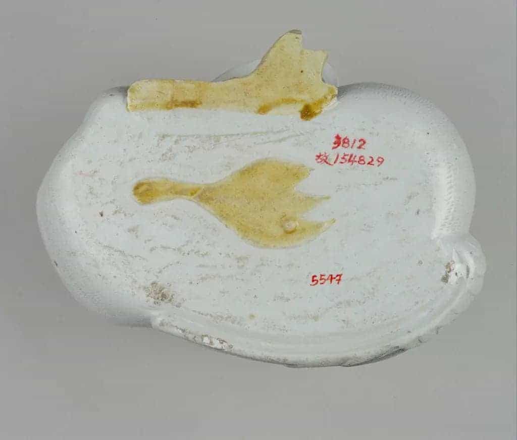 粉彩雕瓷鸭 - 故宫陶瓷器藏品_第2张