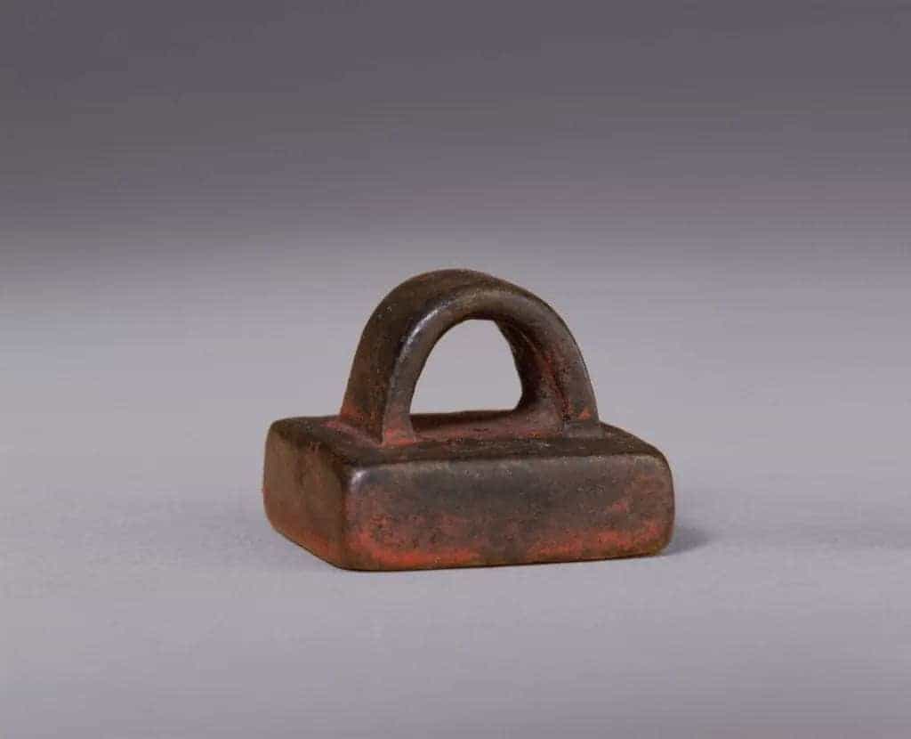 铜鼻纽“渭成令印” - 故宫玺印类藏品_第1张