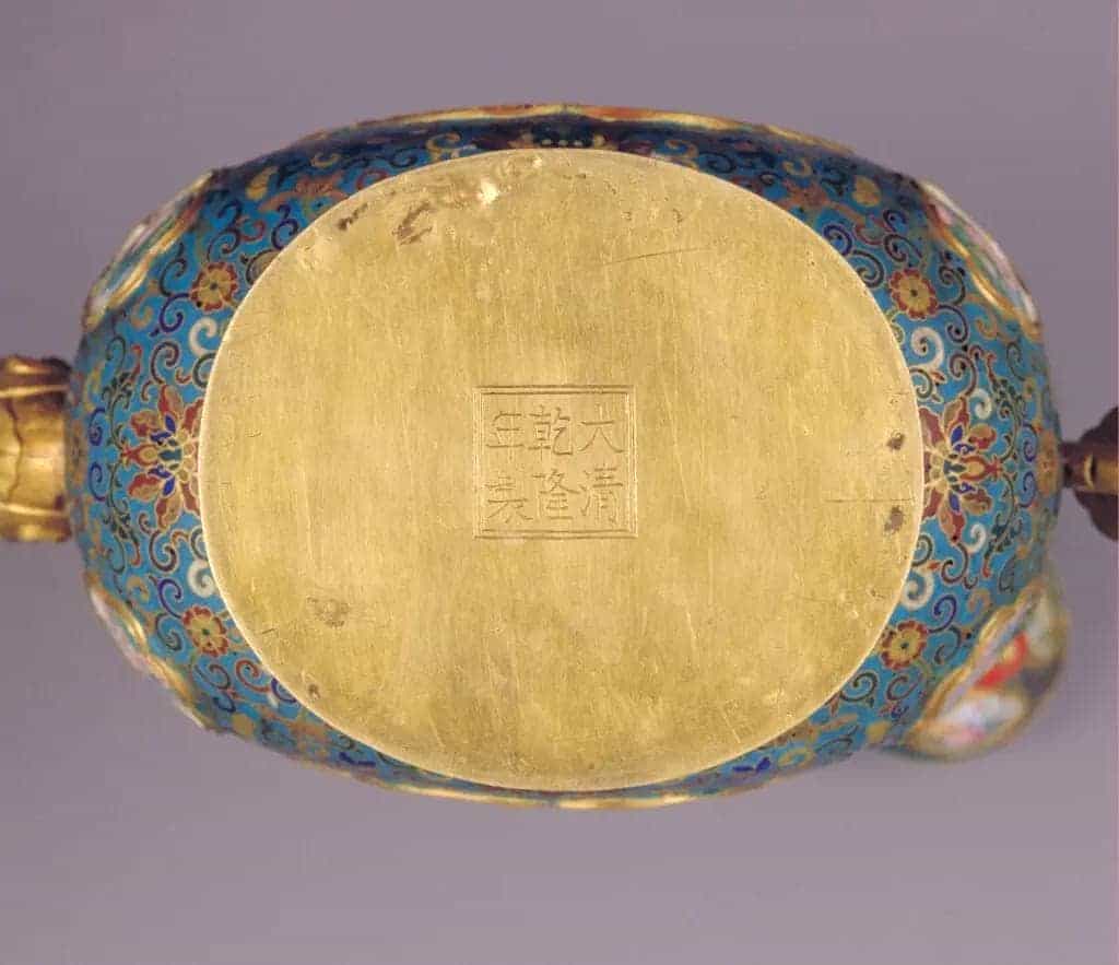 乾隆款金胎掐丝珐琅嵌画珐琅执壶 - 故宫珐琅器藏品_第3张