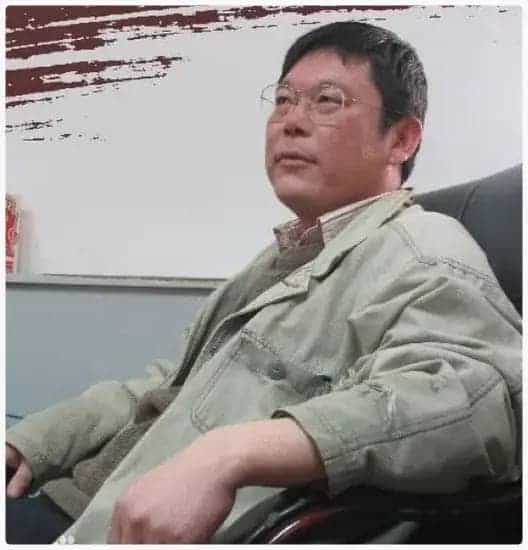 崔嵬简介(油画家)辽宁 沈阳_第1张