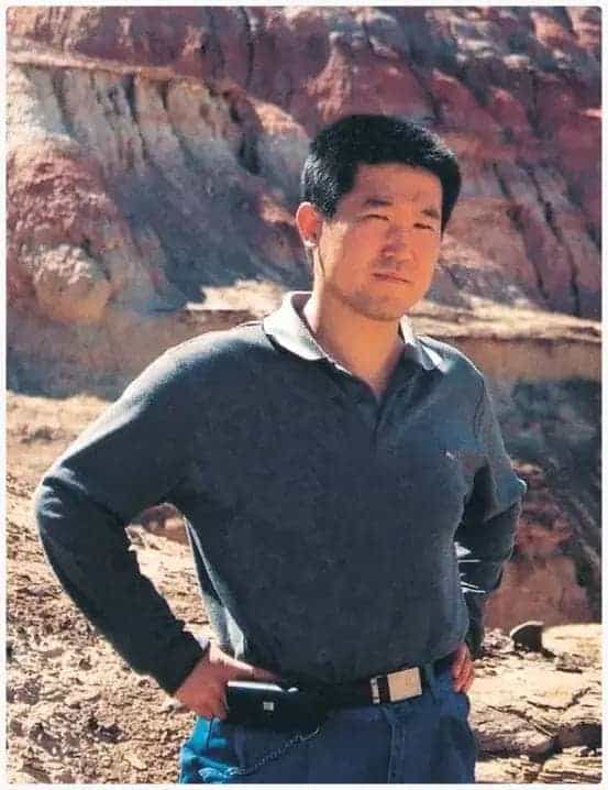 郐振明简介(人物画家 书画理论家)新疆 乌鲁木齐_第1张