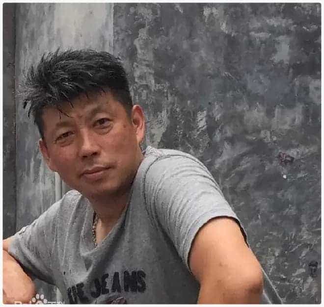 曲卫星简介(油画家 雕塑家)贵州 贵阳_第1张